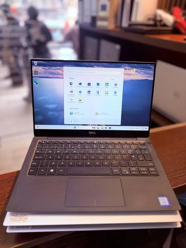 Laptop Dell XPS 13 9370 16GB Intel Core i7 SSD 512GB · Photo 1