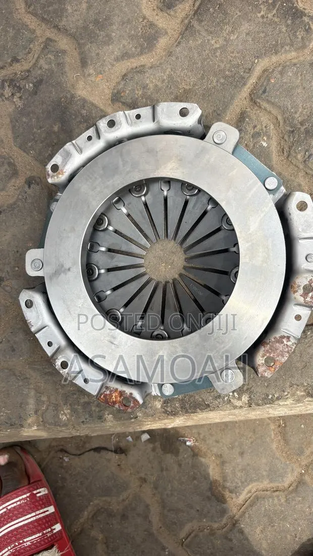 H100 / Hyundai Grace Pressure Plate · Photo 1