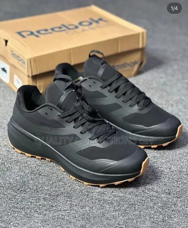 Reebok Gore Tex Black · Photo 1