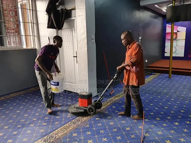 Professional Carpet Cleaning · Photo 1