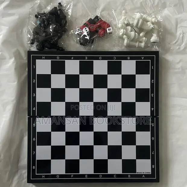 Plastic Chess, Checkers and Backgammon Set (Magnetic) · Photo 1