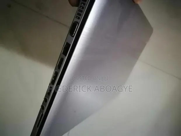 Laptop HP Pavilion Dv7 4GB Intel Core 5 HDD 320GB · Photo 1