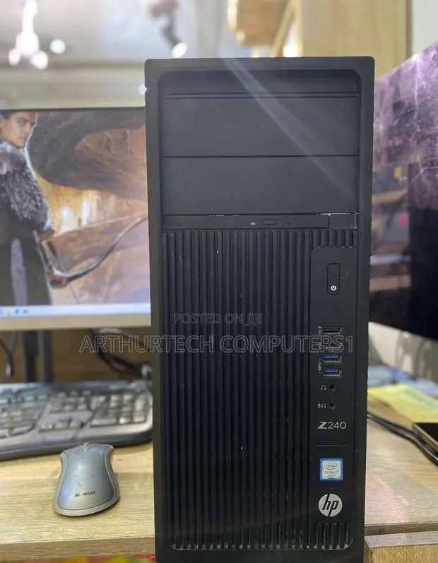 Desktop Computer HP Z240 16GB Intel Core i7 HDD 750GB · Photo 1