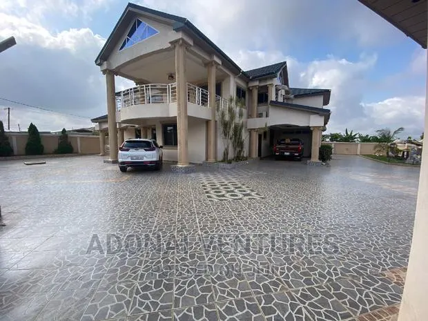 Furnished 7bdrm House in Atasomanso, Kumasi Metropolitan for sale · Photo 1