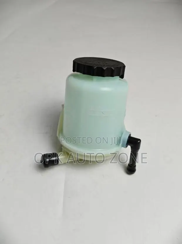 Land Cruiser V8 2007-2012 Power Steering Reservoir Tank · Photo 1