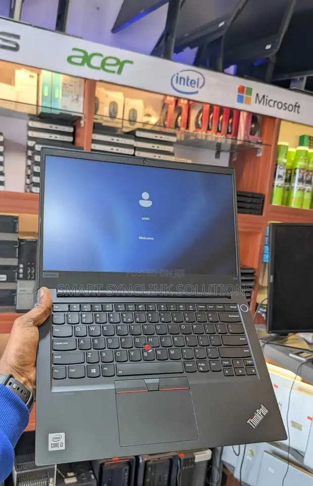 Laptop Lenovo ThinkPad E14 Gen 1 8GB Intel Core i3 SSD 256GB · Photo 1