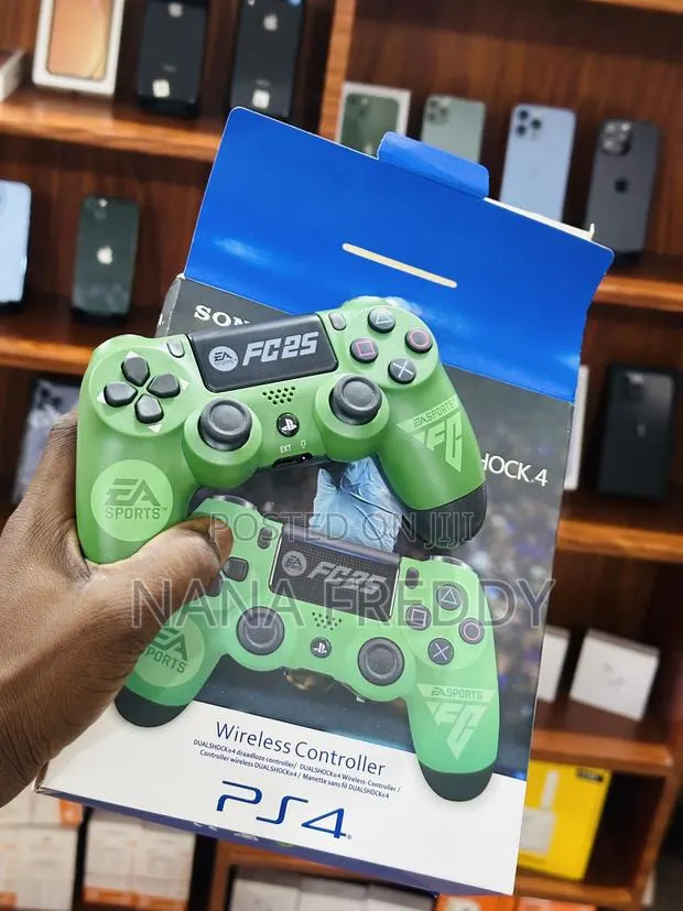 Customized Ps4 Controller · Photo 1