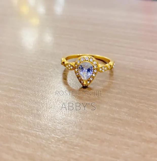 Engagement/Promise Ring · Photo 1