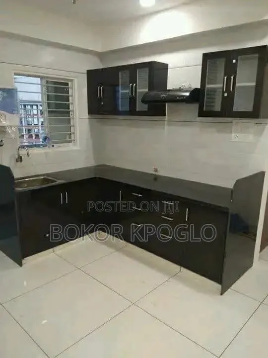 Accept Kitchen Cabinet Man Is Available for You · Photo 1