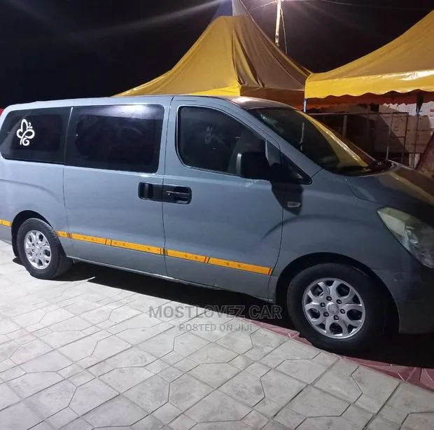Hyundai Buses for Rent in Ghana. Bus for Rent. Rent a Bus · Photo 1