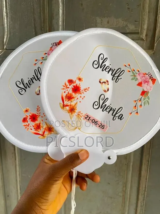 Customize Hand Fan · Photo 1