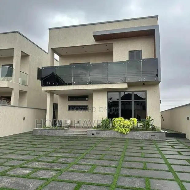 4bdrm House in Lakeside Estate for sale · Photo 1