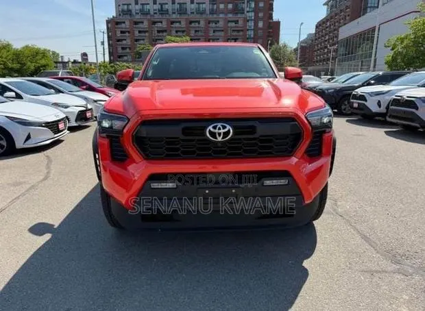Toyota Tacoma 2024 Orange · Photo 4