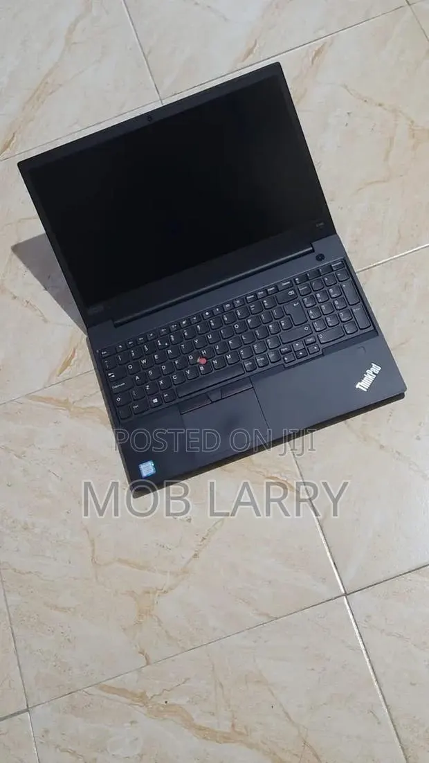 Laptop Lenovo ThinkPad E580 8GB Intel Core i5 SSD 256GB · Photo 1