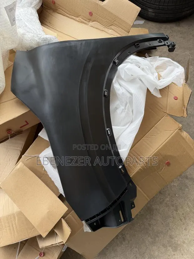 Mitsubishi Outlander Fender 2022 2023 2024 2025 2026 · Photo 1