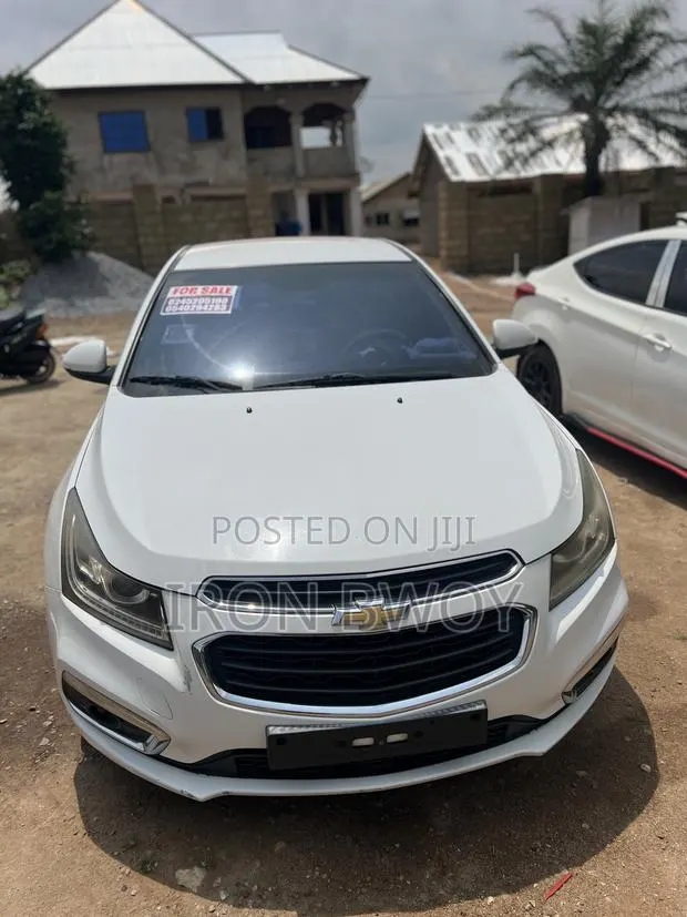 Chevrolet Cruze LS 4dr Sedan (1.5L 4cyl 6A) 2016 White · Photo 1