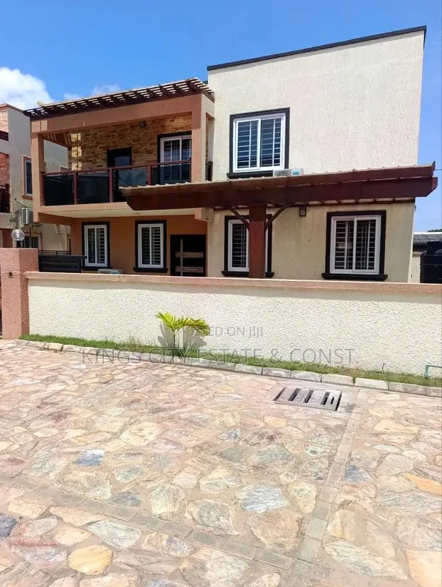 4bdrm House in Mile-7, Achimota for sale · Photo 1
