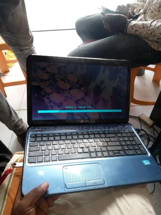 Laptop HP 240 G6 8GB Intel Core I3 HDD 128GB · Photo 1