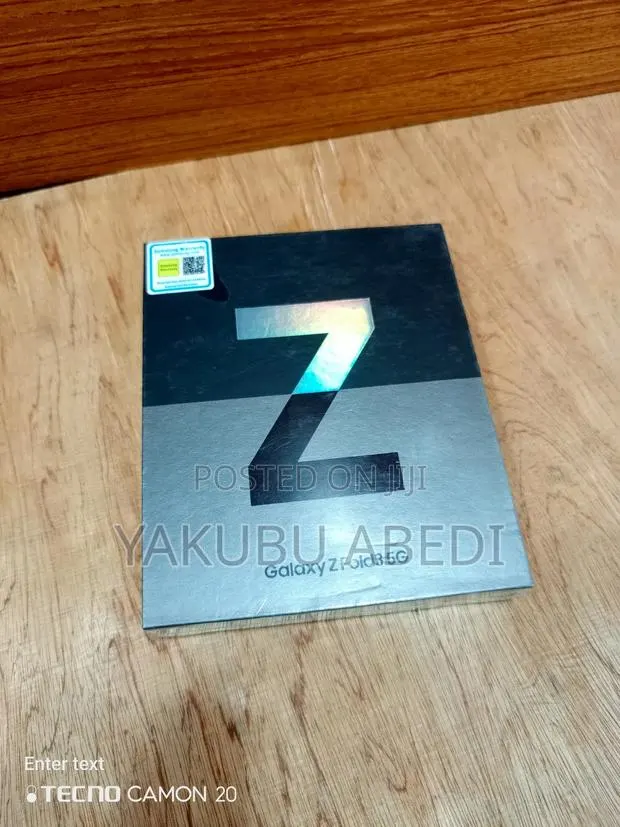 New Samsung Galaxy Z Fold 3 256 GB Gray · Photo 1