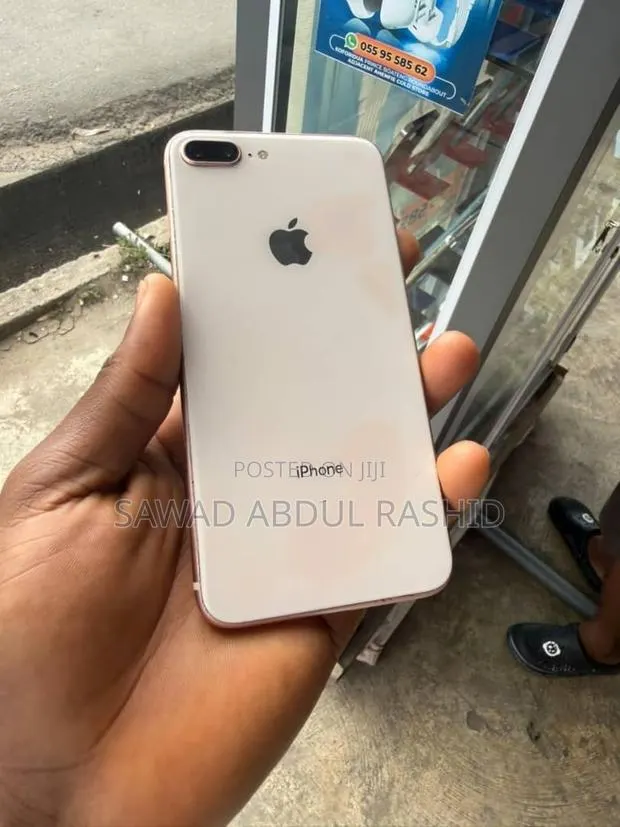 Apple iPhone 8 Plus 64 GB Pink · Photo 1