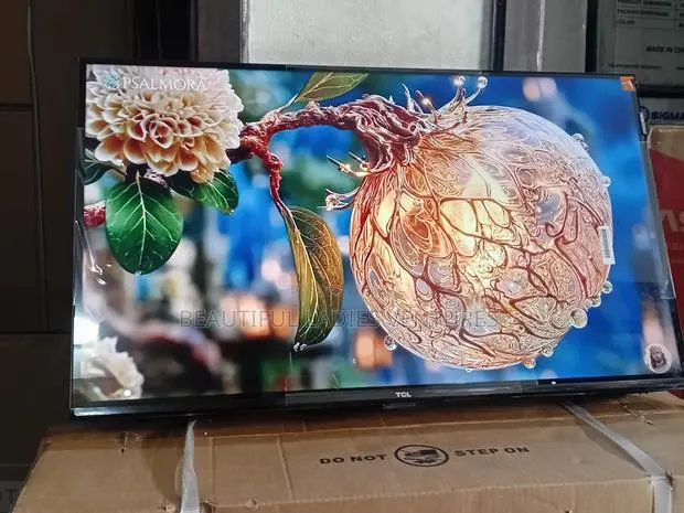 TCL 32-Inch Wide Screen Entertainment Tv · Photo 1