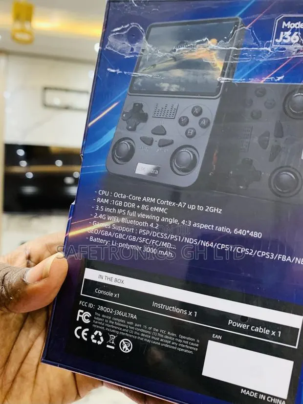 Original New J36 Ultra Retro Handheld Game Console · Photo 1