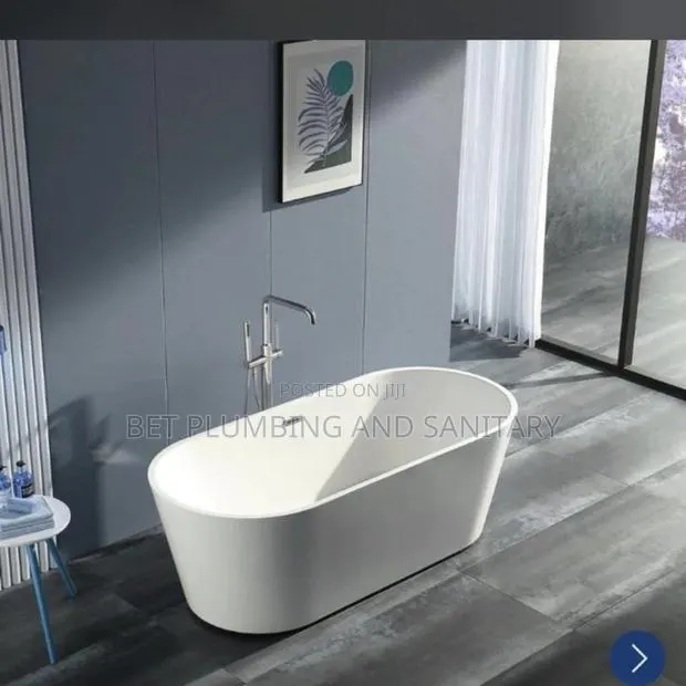 Jacuzzi Bathtub With Tap Complete_bathtub · Photo 1