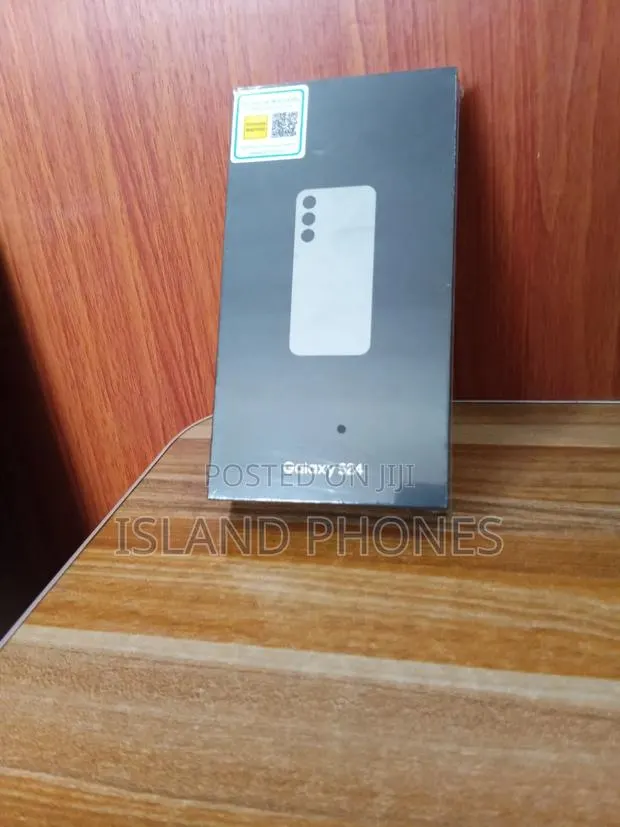 New Samsung Galaxy S24 256 GB Black · Photo 1