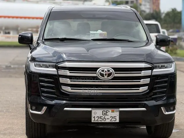 Toyota Land Cruiser 4.5 V8 GXR 2021 Black