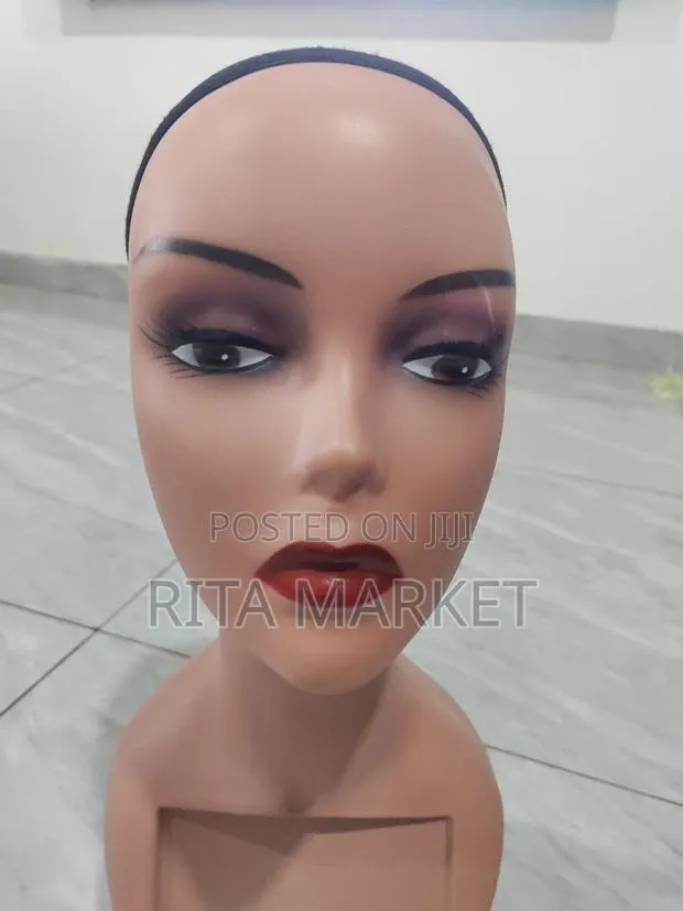 Mannequin Head · Photo 2