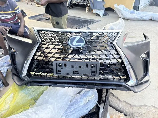 Lexus RX350 2018 2019 2020 Front Bumper Complete · Photo 1