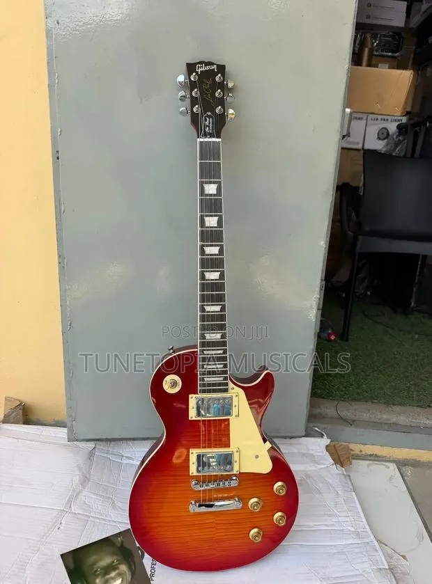 Gibson Les Paul Standard '60s Electric Guitar · Photo 1