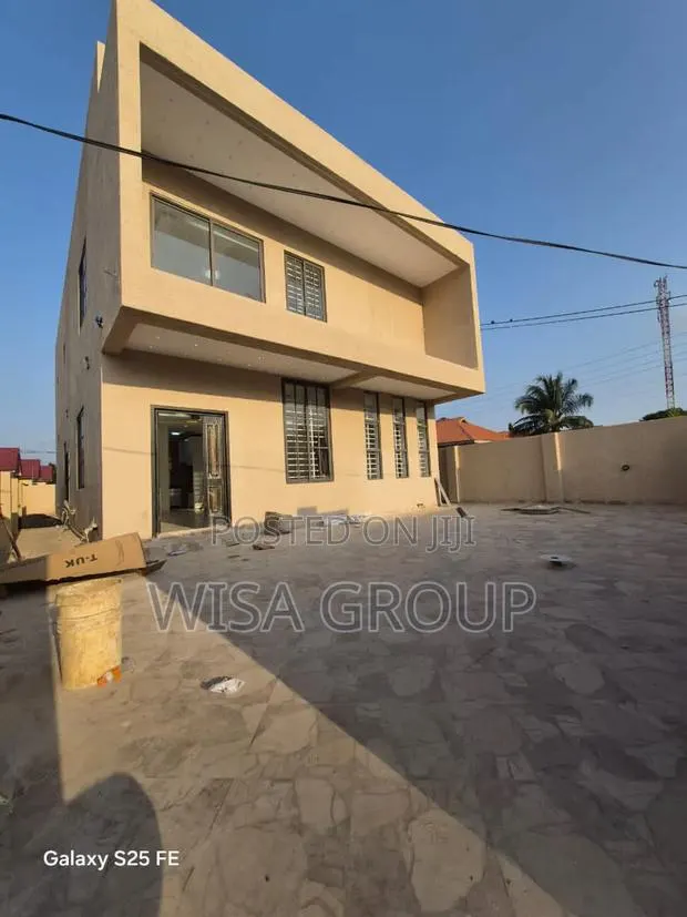 3bdrm Duplex in Wisa Group, Accra Metropolitan for sale · Photo 1