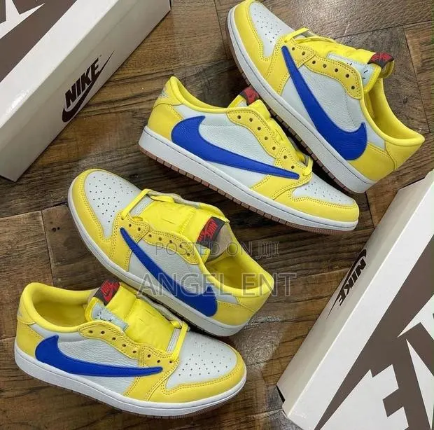Air Jordan 1 Retro Low OG SP X Travis Scott "Canary" in Box (Loc:Adum) · Photo 1