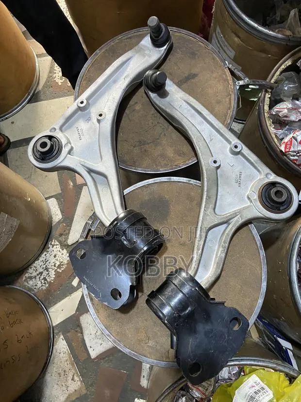 Ford Fusion 2013-3014,2015,2016,2017,2018,2019,2020 Lower Arm Complete · Photo 1