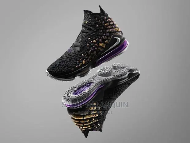 Lebron 17 Avail · Photo 1