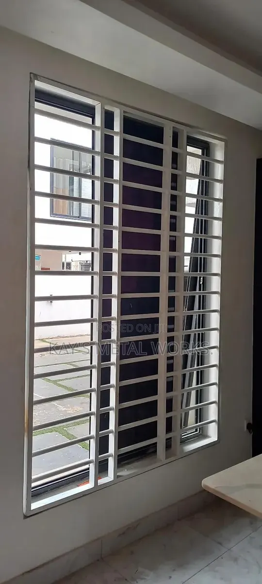 Anti-Burglar Windows · Photo 1