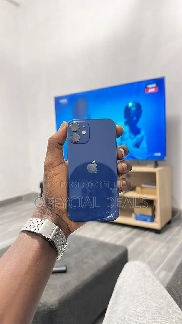 Apple iPhone 12 mini 64 GB Blue · Photo 1