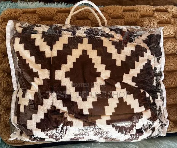 Flannel Fleece Blankets · Photo 1