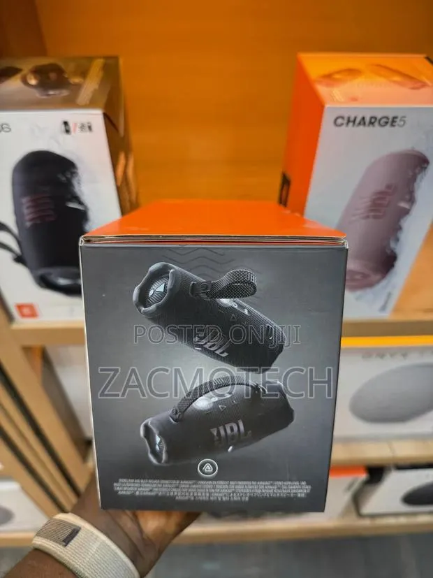JBL Charge 6 · Photo 1