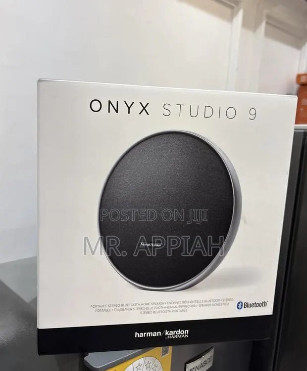 Enjoy Clear Good Music on Harman Kardon Onyx 9 Wireless Speaker(Black) · Photo 1