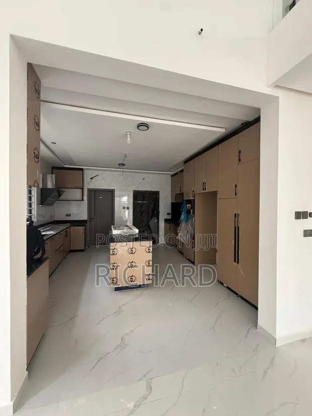 4bdrm House in Freeholdings Estate, Unity Closed for sale · Photo 1