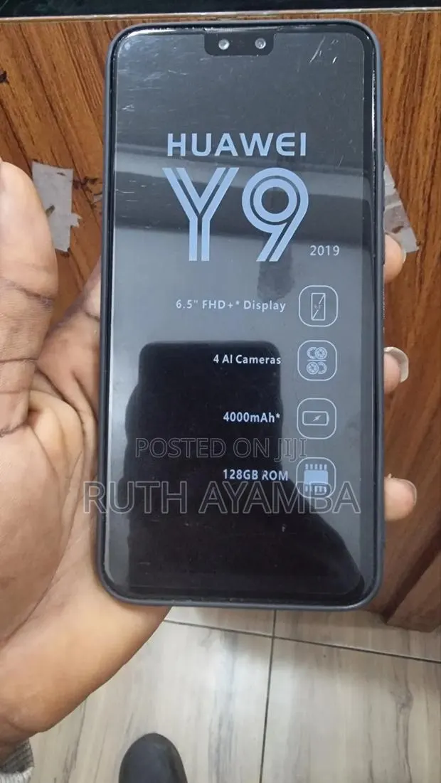 New Huawei Y9 128 GB Black · Photo 1
