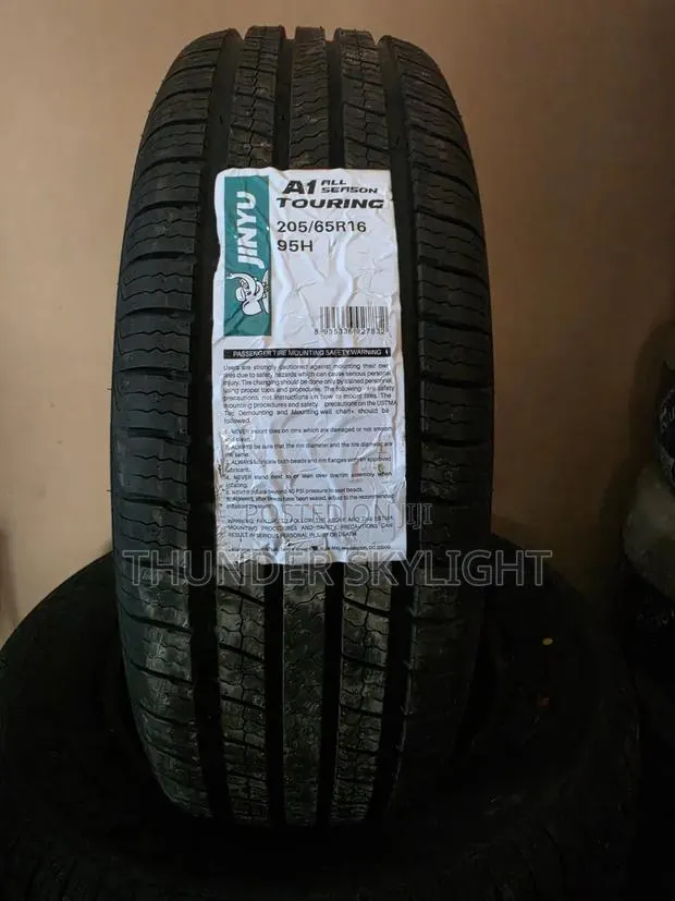 205/65r16 Jinyu A1 Touring All-Season 95H Tyre · Photo 1