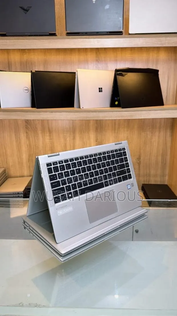 Laptop HP EliteBook 1040 G6 16GB Intel Core i7 SSD 512GB · Photo 1