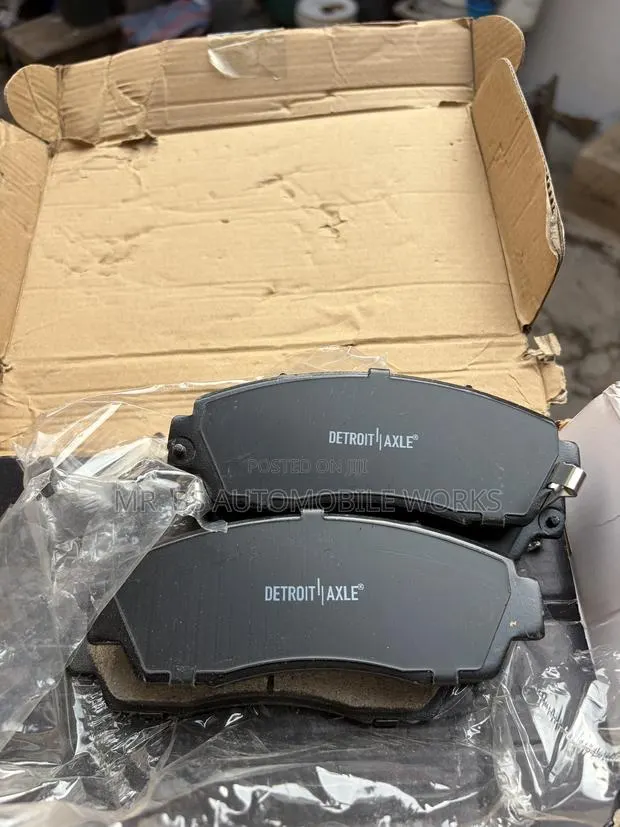 Acura RDX / TLX 2019 -24 Detroit Axle Brake Pad (Front) · Photo 1