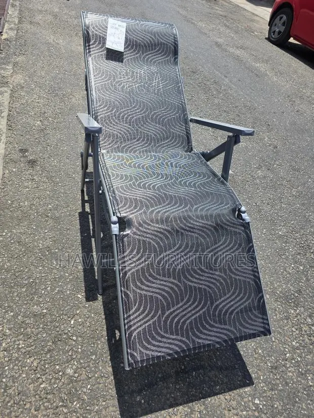 Sun Lounger or Reclining Pation Chair · Photo 1