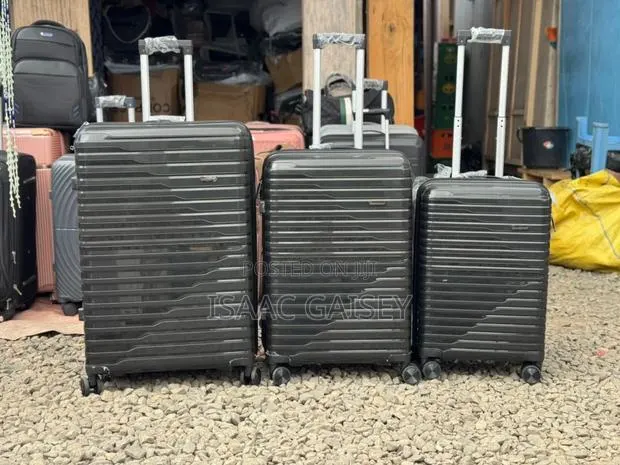 3set 30" Concord Anticrake Luggages/Travel Bags · Photo 1
