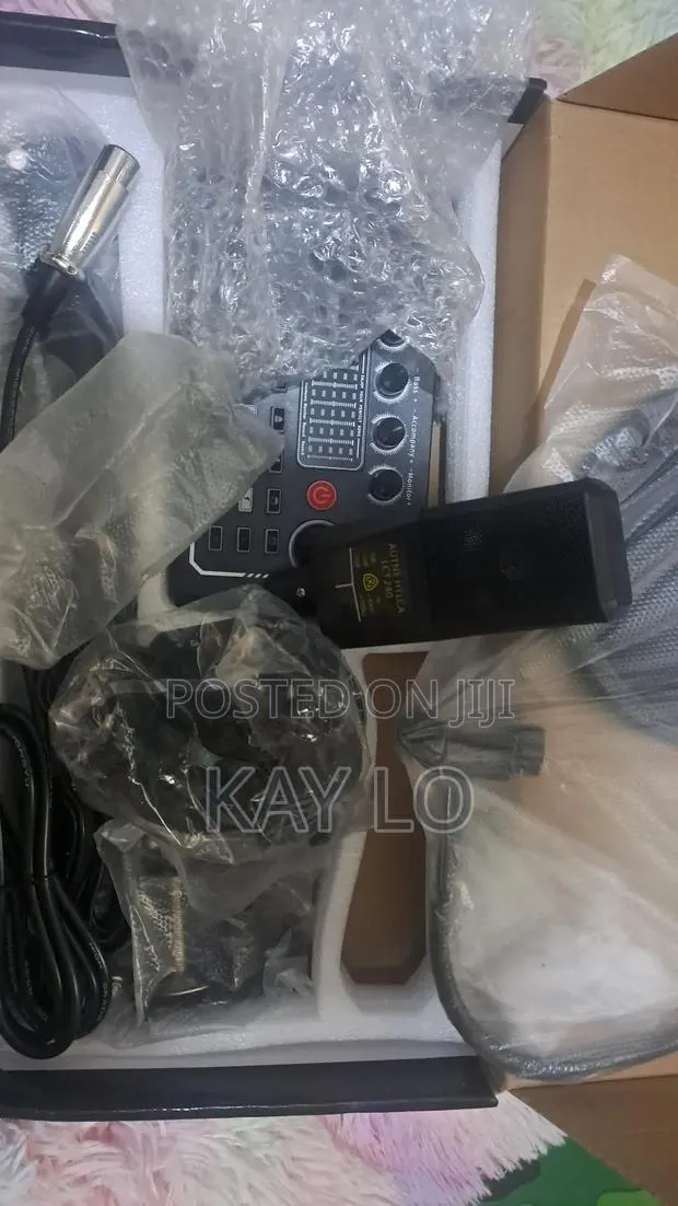 Condenser Microphone With (Bluetooth) Digital Soundcard · Photo 4