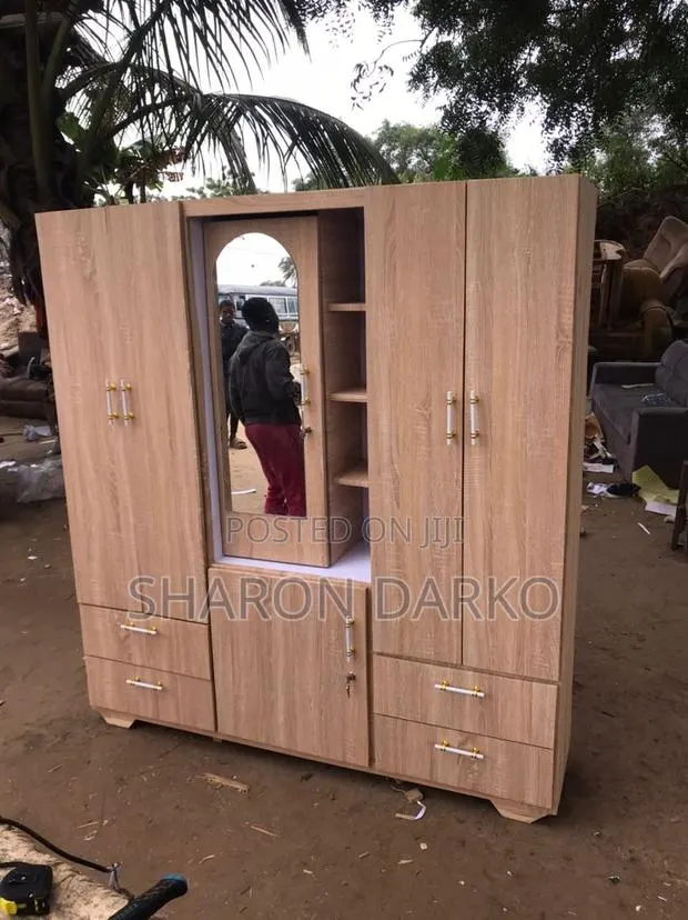Wardrobe With Cosmetics Shelves · Photo 1
